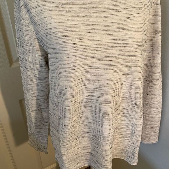 Large, cream colored thick sweater - Picture 2 of 8